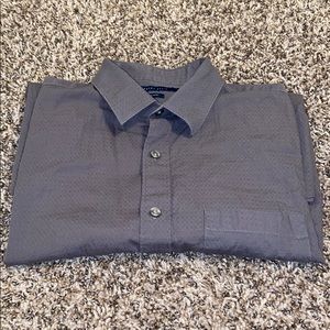 Perry Ellis button down men’s shirt